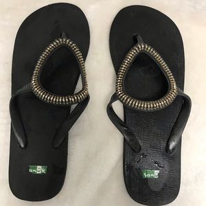 Sanuk yoga mat sandals